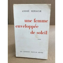 Une femme enveloppée de soleil